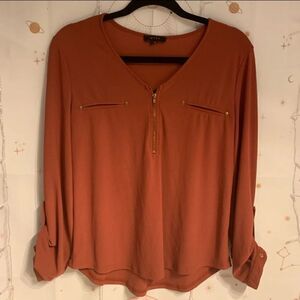 Burnt orange top size M
